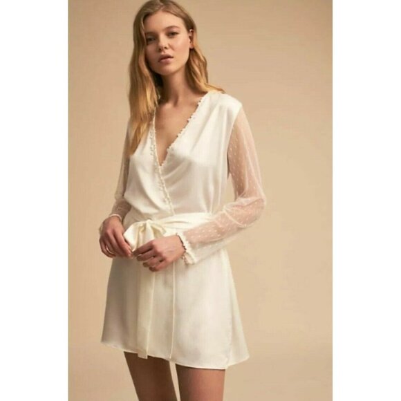 Flora Nikrooz Other - BHLDN Flora Nikrooz Showstopper Cover Up Robe Ivory Honeymoon Size M NEW